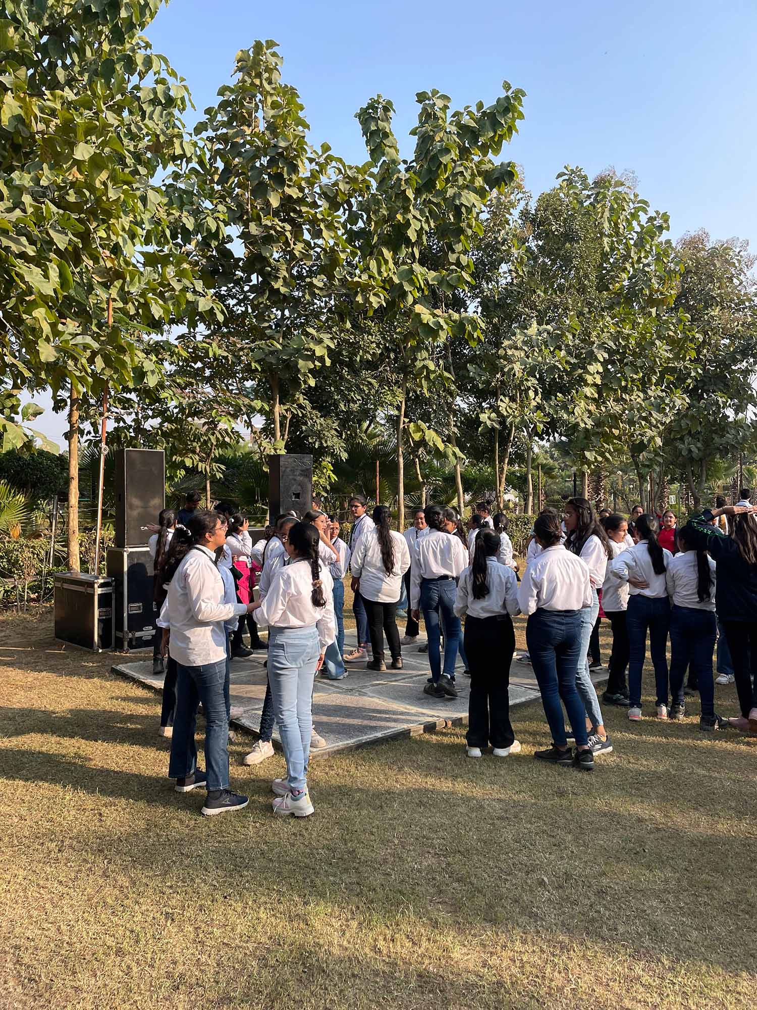 School Picnic Outing And Spots Near Delhi