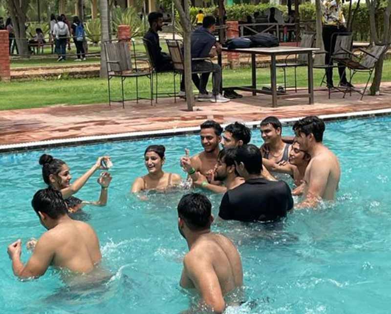 School Trips or Corporate day outing near Noida